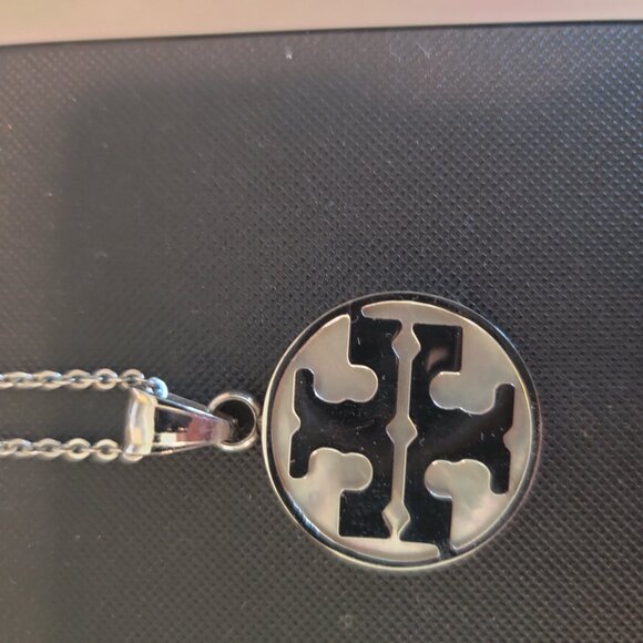 Tory Burch Designer Inspired 3 Pc Jewelry & Perfume - Picture 4 of 8